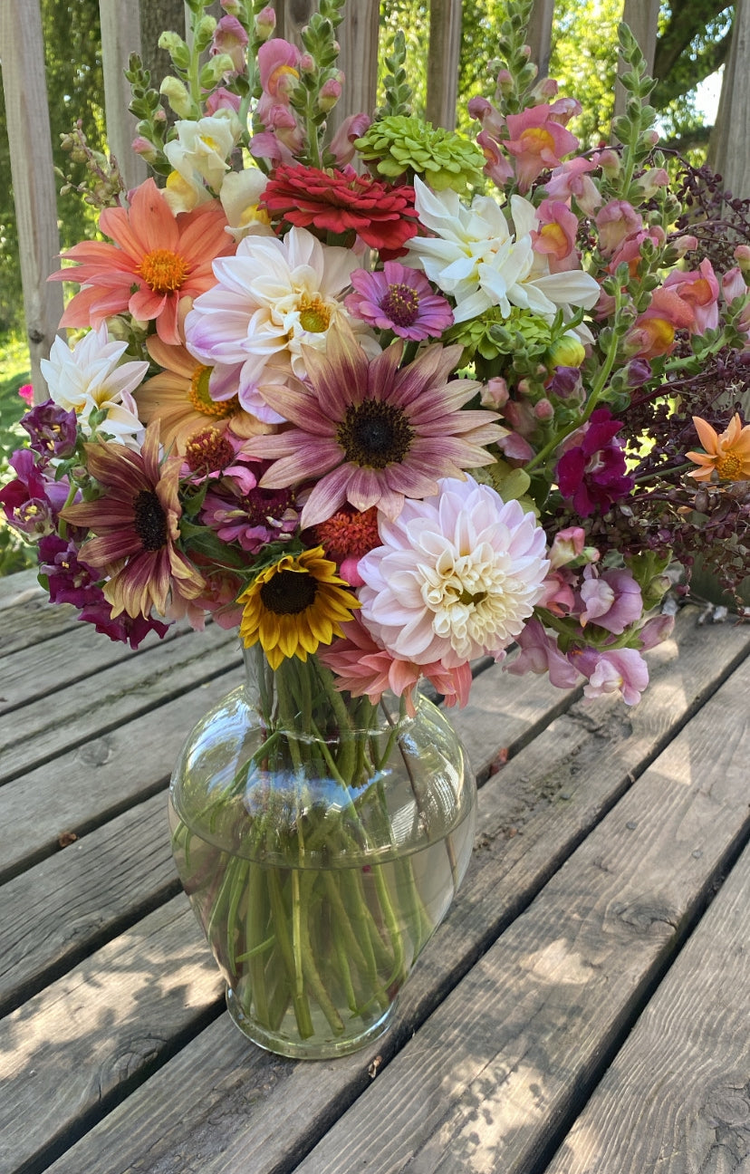 2024 Weekly Cut Flower Subscriptions (Local Pick Up/Delivery)